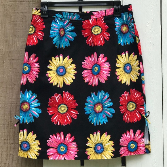 City Silk Dresses & Skirts - City Silk Stretch floral skirt